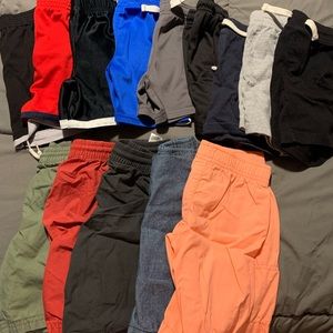 14 pairs of 3T shorts. Cat & Jack, Carters and Old Navy